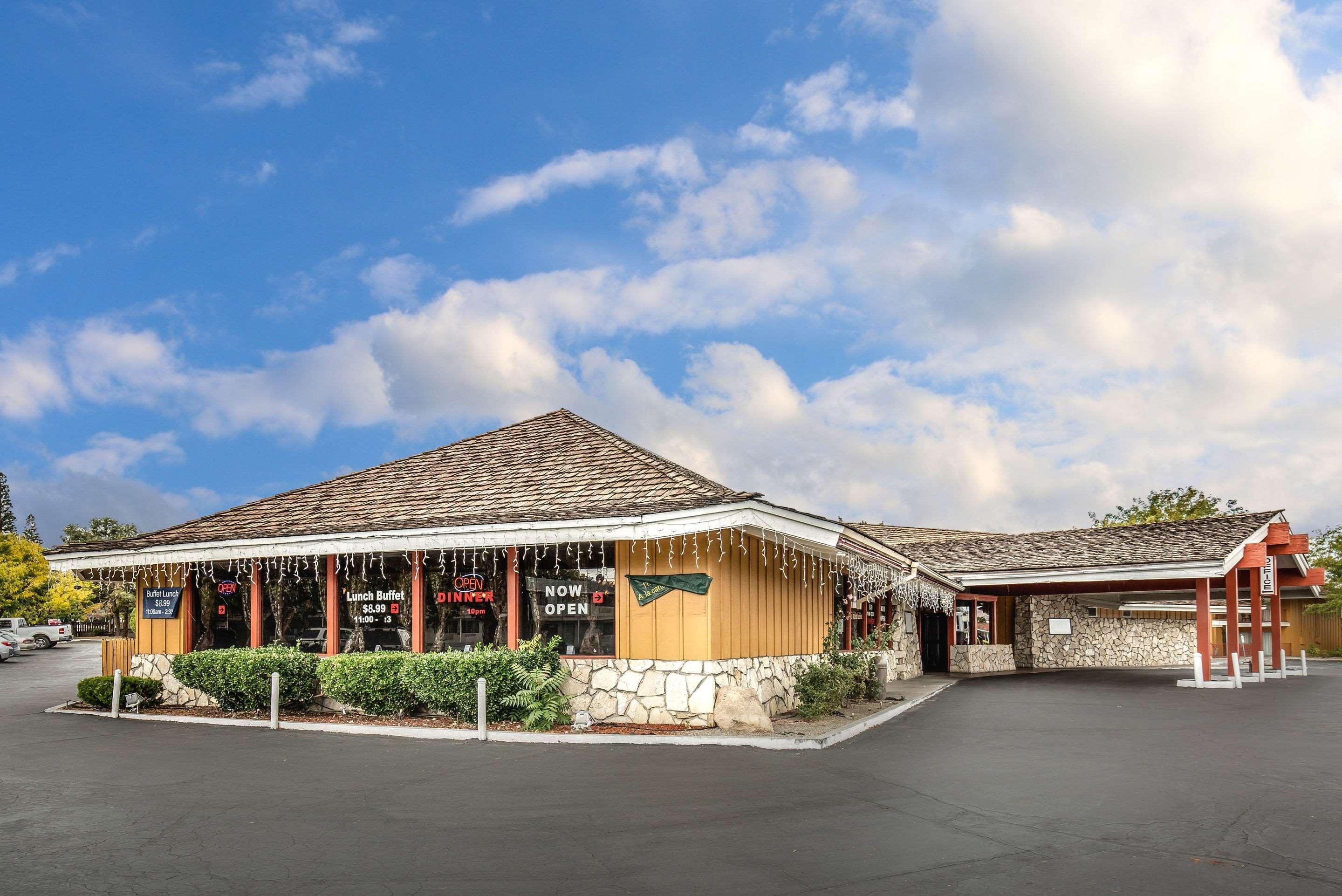 Econo Lodge Near Reno-Sparks Convention Center Exterior photo