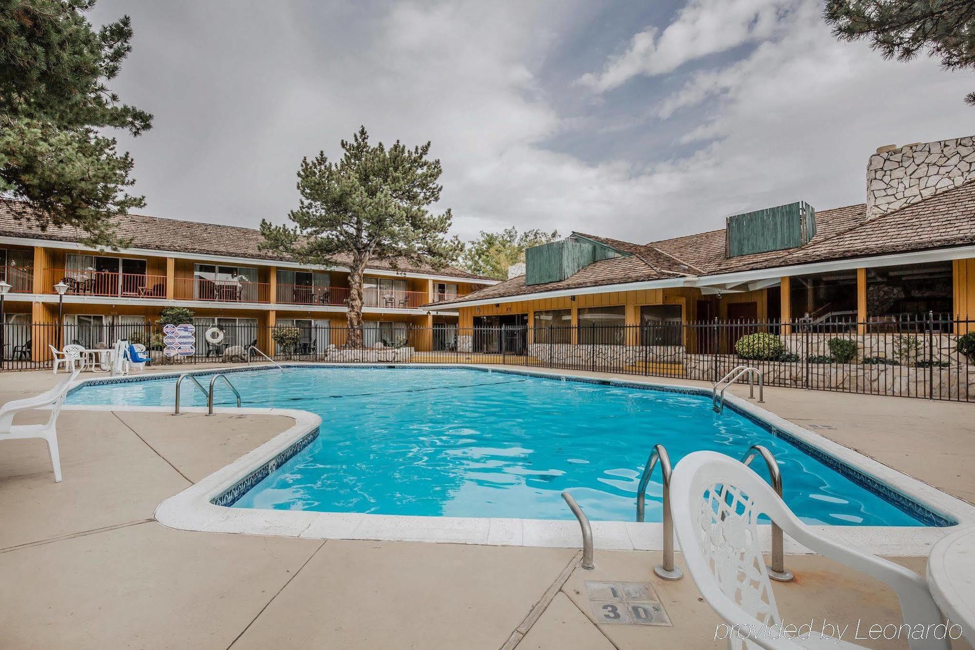 Econo Lodge Near Reno-Sparks Convention Center Exterior photo